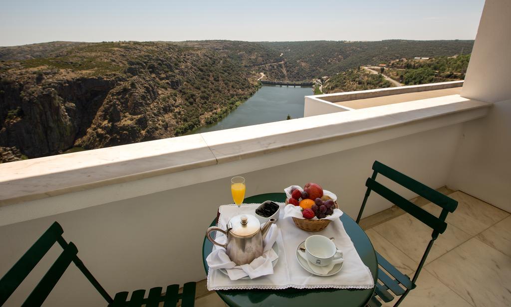 Hotel Parador Santa Catarina Miranda do Douro Bagian luar foto