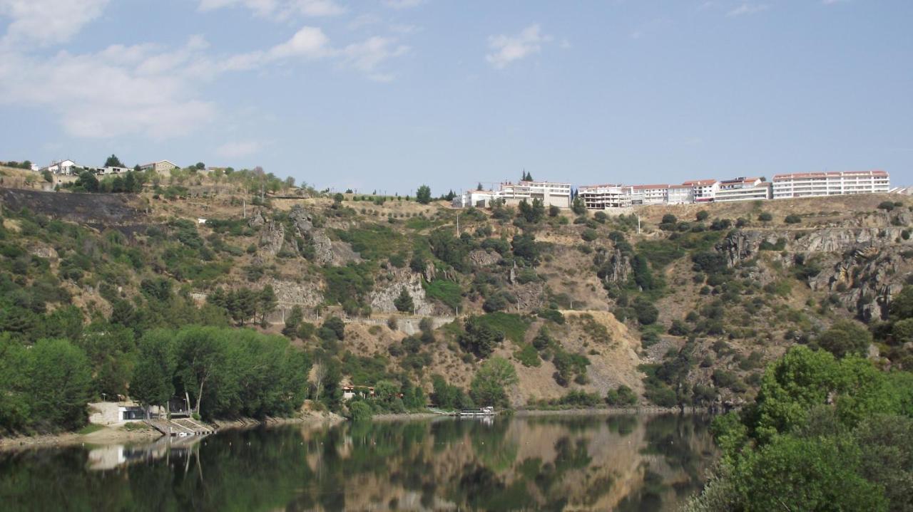 Hotel Parador Santa Catarina Miranda do Douro Ruang foto